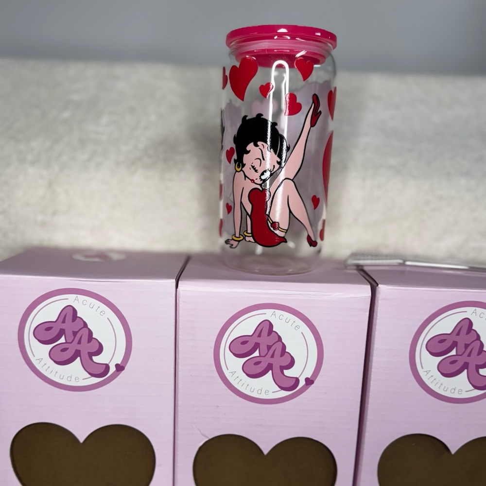 Betty Boop Heart Glass